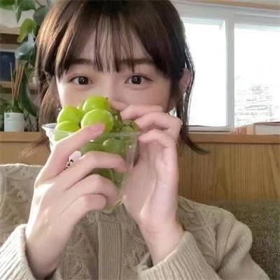 拳头在哭泣